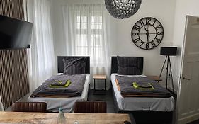 Bee Design Apartment + Zentral + Kueche + Parken